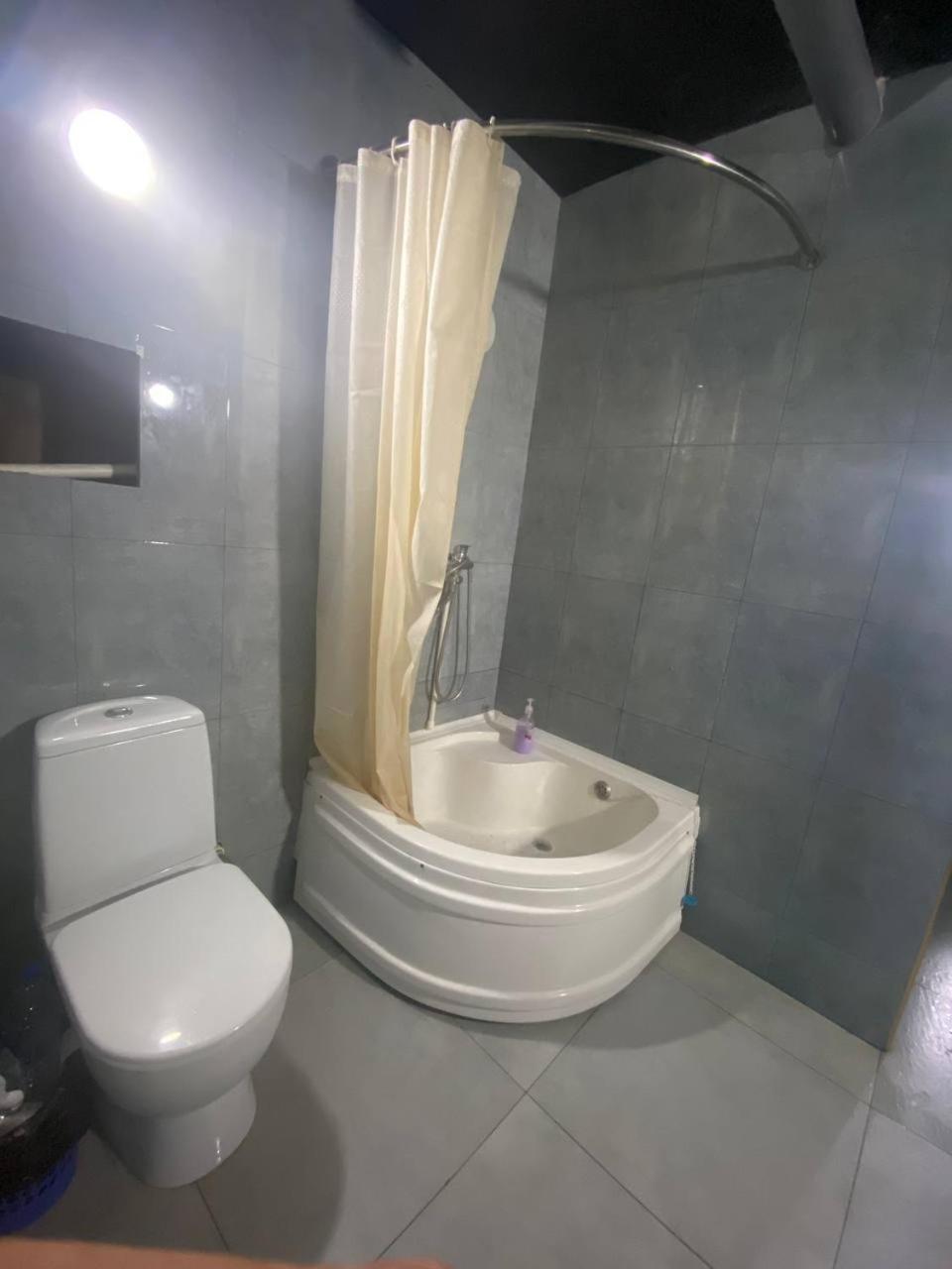 Hostel Na Bobura Taszkent Zewnętrze zdjęcie